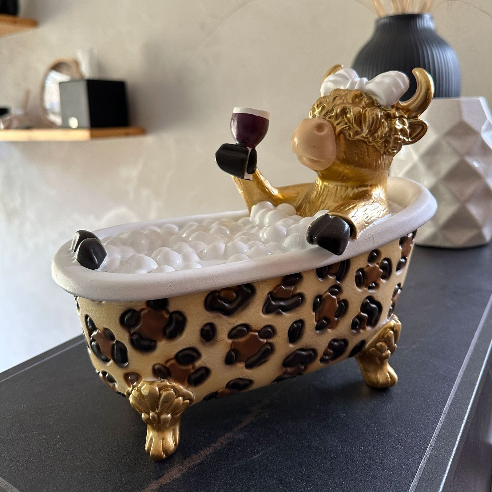 Dekoratyvinė figūrėlė "Relaxed Bath"