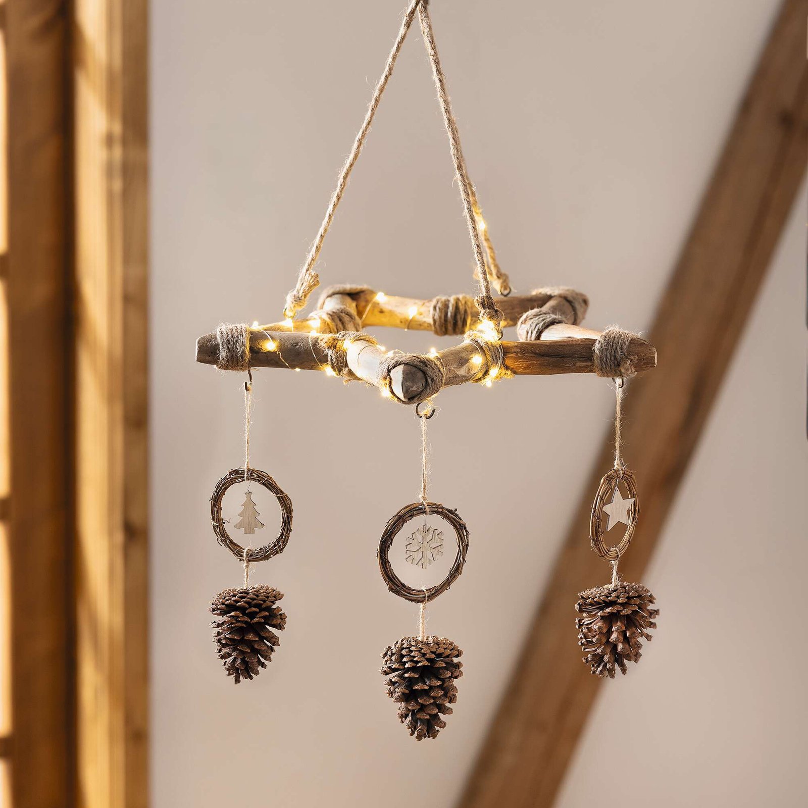 Pakabinama žvaigždė "Shabby-Chic"