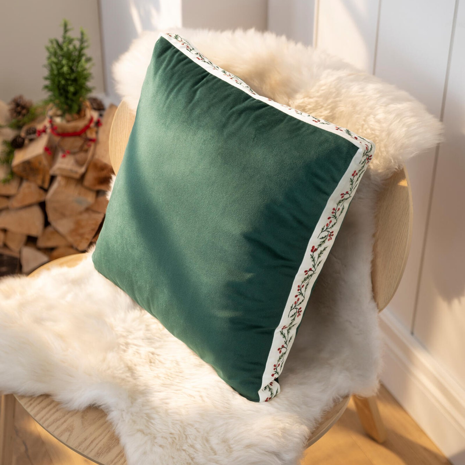 Pagalvėlė "Holly Green"
